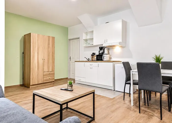 8-min Walk To Westbahnhof - King With Washer * Viena